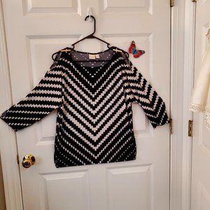 Chico's Woman's Black & White Top, with 3/4 Sleeves, Size 2X